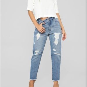 Fashion Nova boyfriend jeans